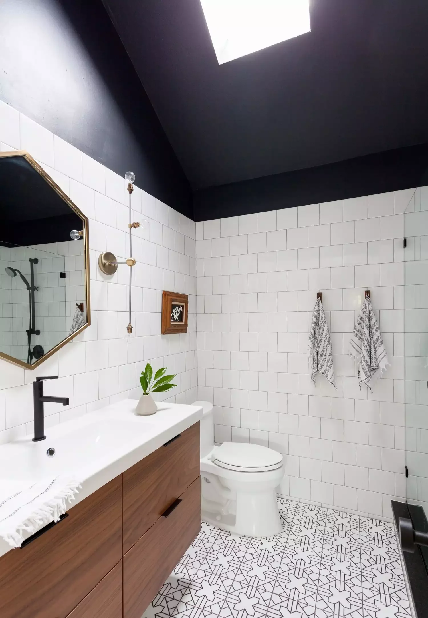 49 Stunning Primary Bathroom Ideas That Will Transform Your Space 22 Darken the Ceiling