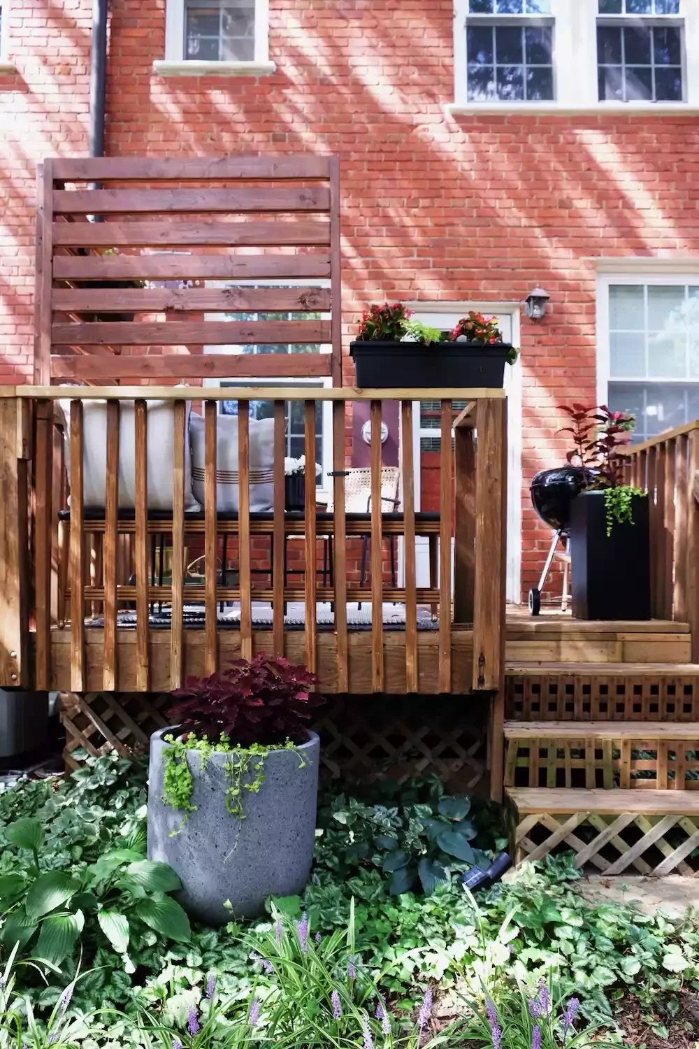 22 Creative Small Deck Ideas to Transform Your Outdoor Space This Summer 18 Deck Privacy Screen