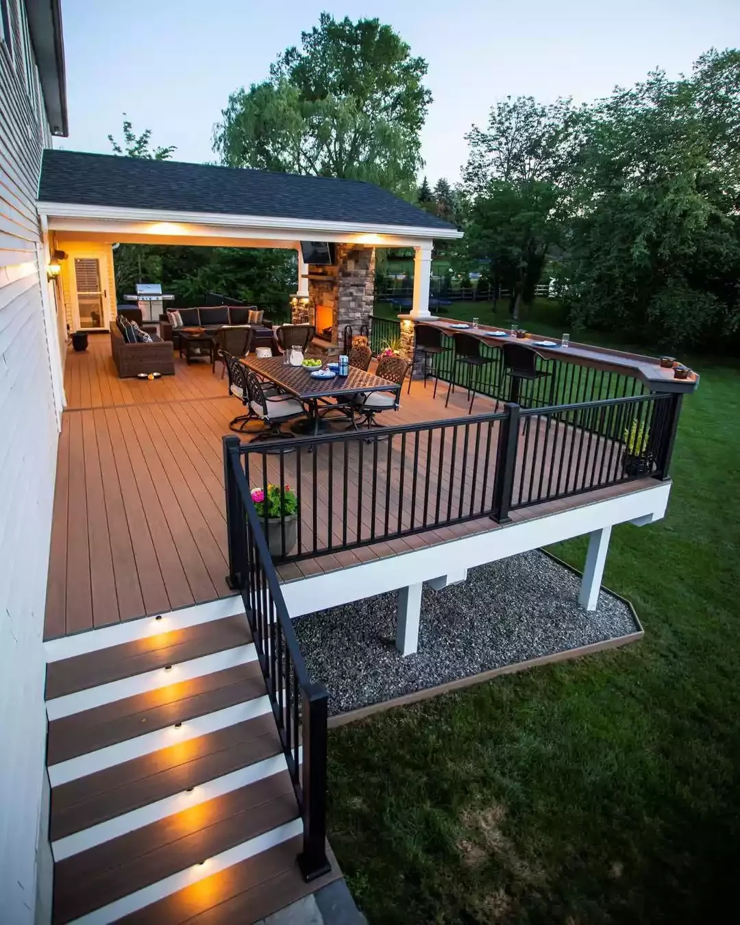 33 Stunning Deck Railing Ideas That Will Transform Your Outdoor Space 14 Deck Railing Bar