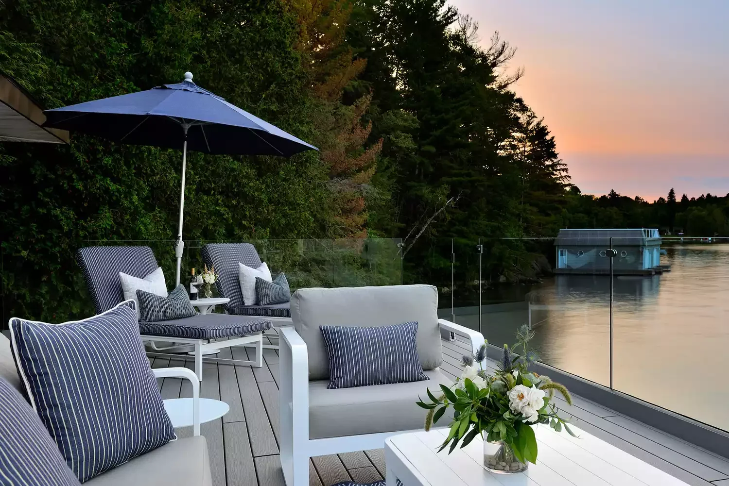 50 Amazing Deck Design Ideas to Transform Your Outdoor Living Space This Season 21 Deck With Glass Safety Wall