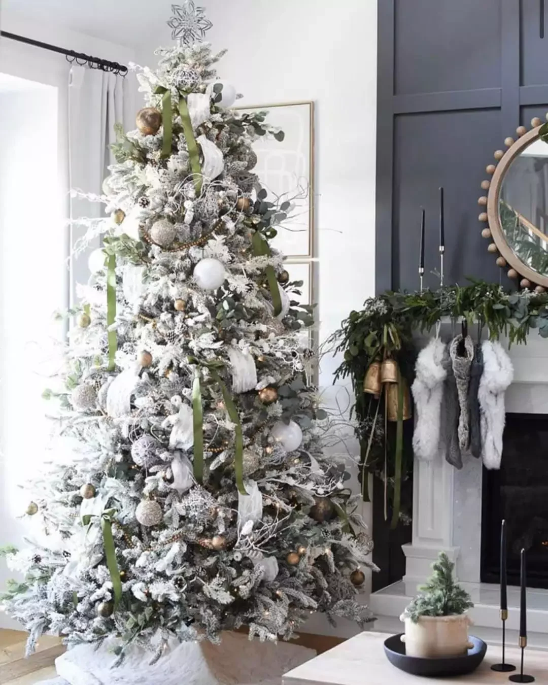 27 Stunning Flocked Christmas Tree Ideas That Transform Your Holiday Decor 23 Decorate It With Neutrals