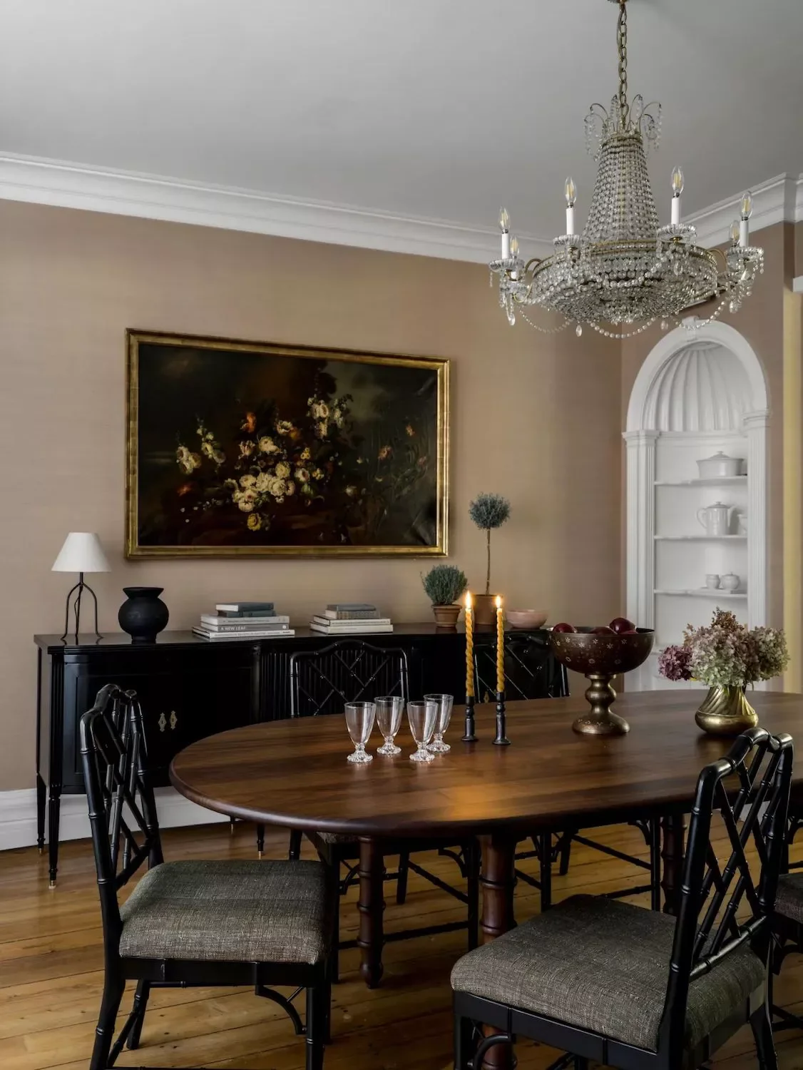 98 Stunning Dining Room Ideas to Transform Your Entertainment Space Decorate With Antiques