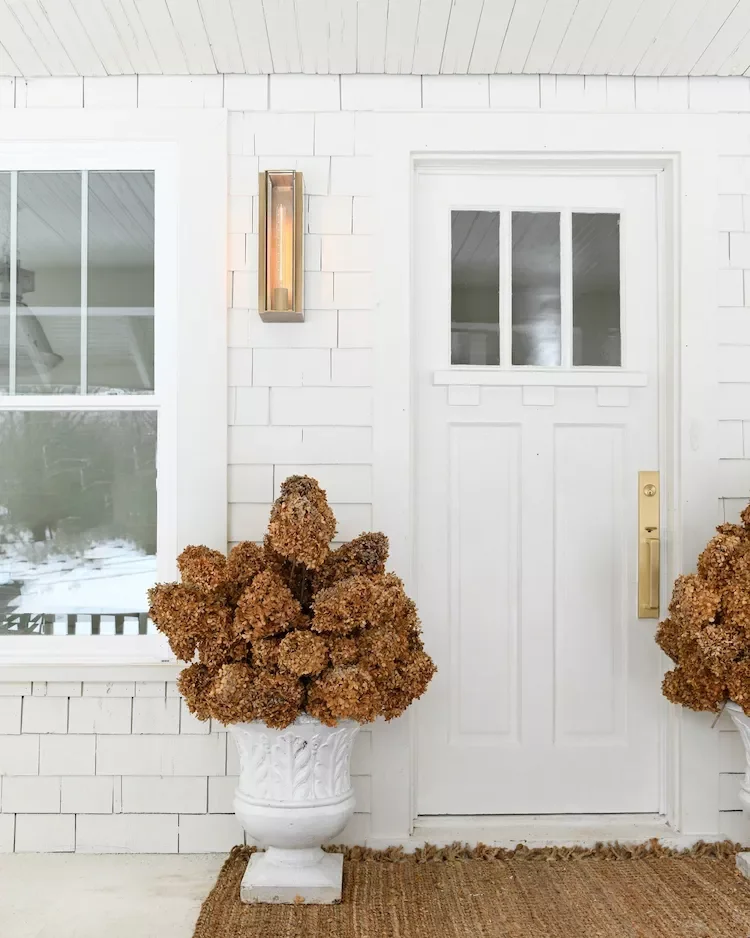 47 Stunning Small Front Porch Ideas That Transform Your Home's Curb Appeal 20 Decorate With Dried Florals