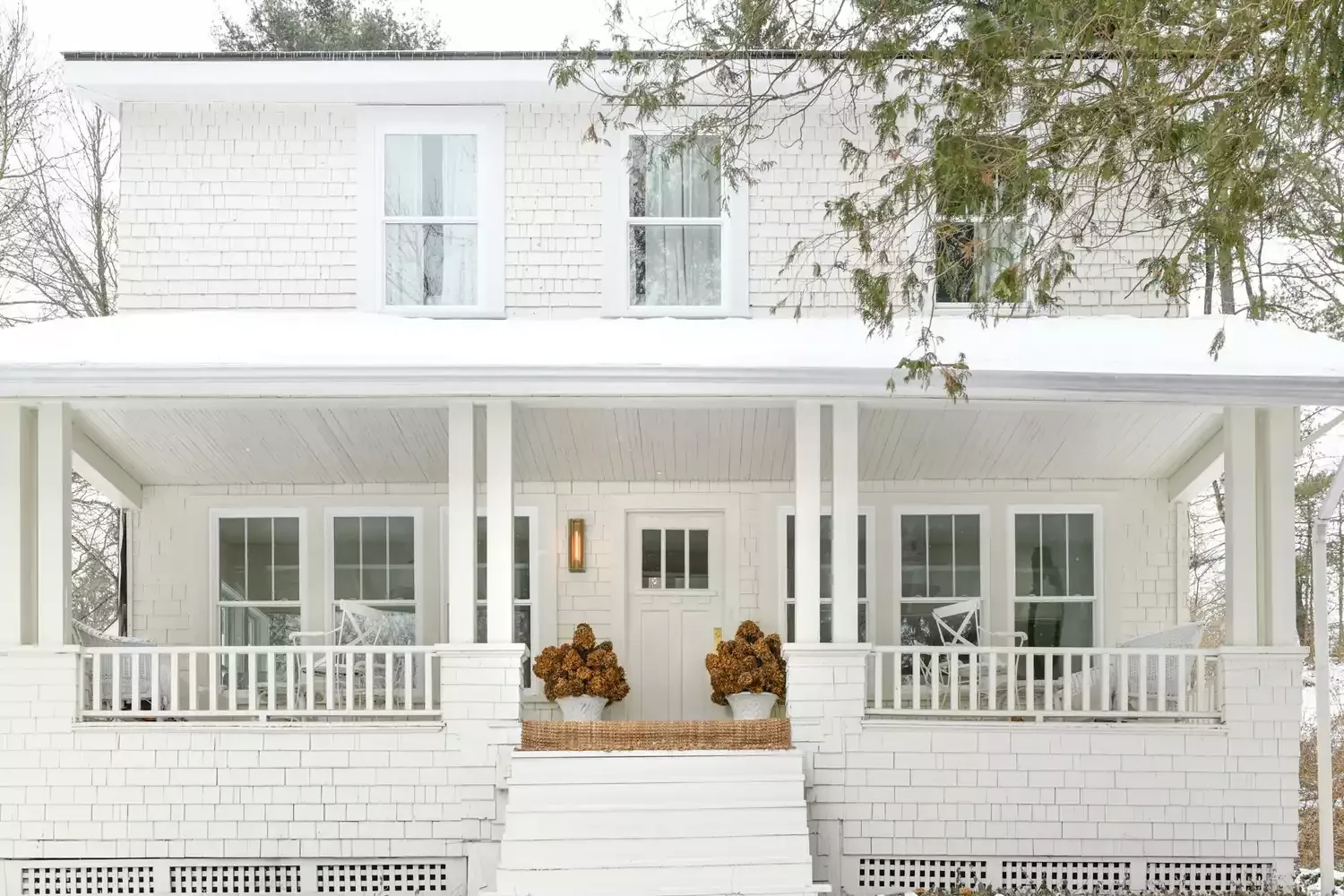 35 Stunning Front Porch Ideas That'll Transform Your Outdoor Welcome Decorate With Dried Flowers