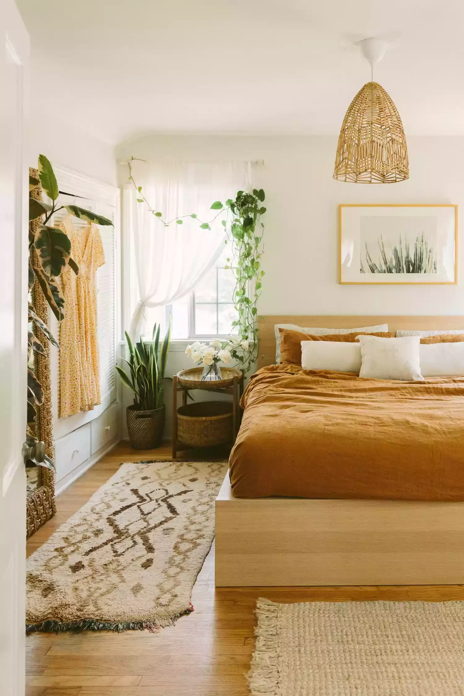 48 Bohemian Bedroom Ideas That Feel Effortlessly Chic and Personal 3 Decorate With Plants