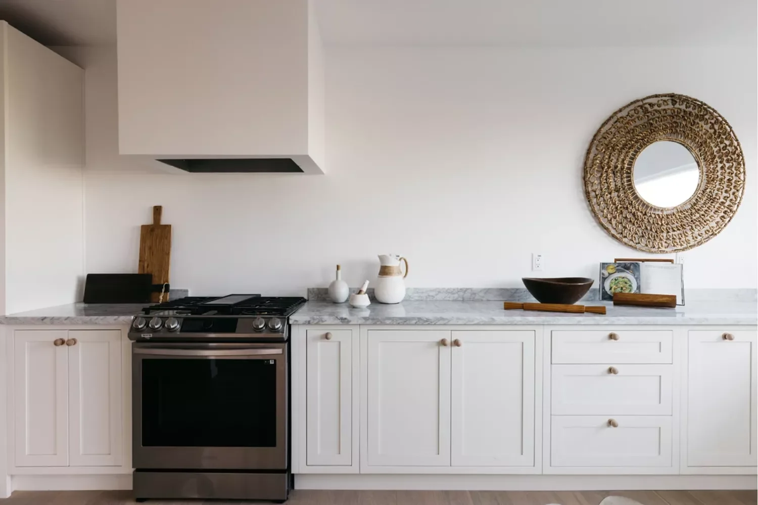 21 Narrow Kitchen Design Ideas to Transform Your Long Space 15 Decorate Your Kitchen