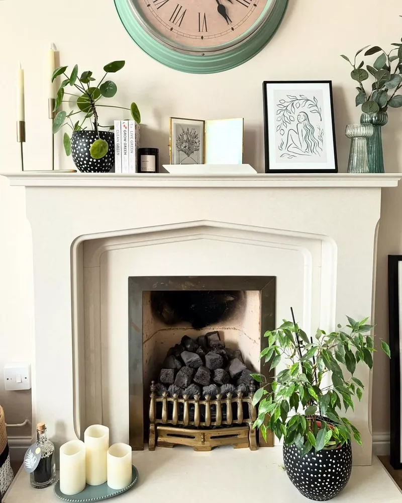 44 Beautiful Fireplace Mantel Styling Ideas 27 Decorate the Hearth