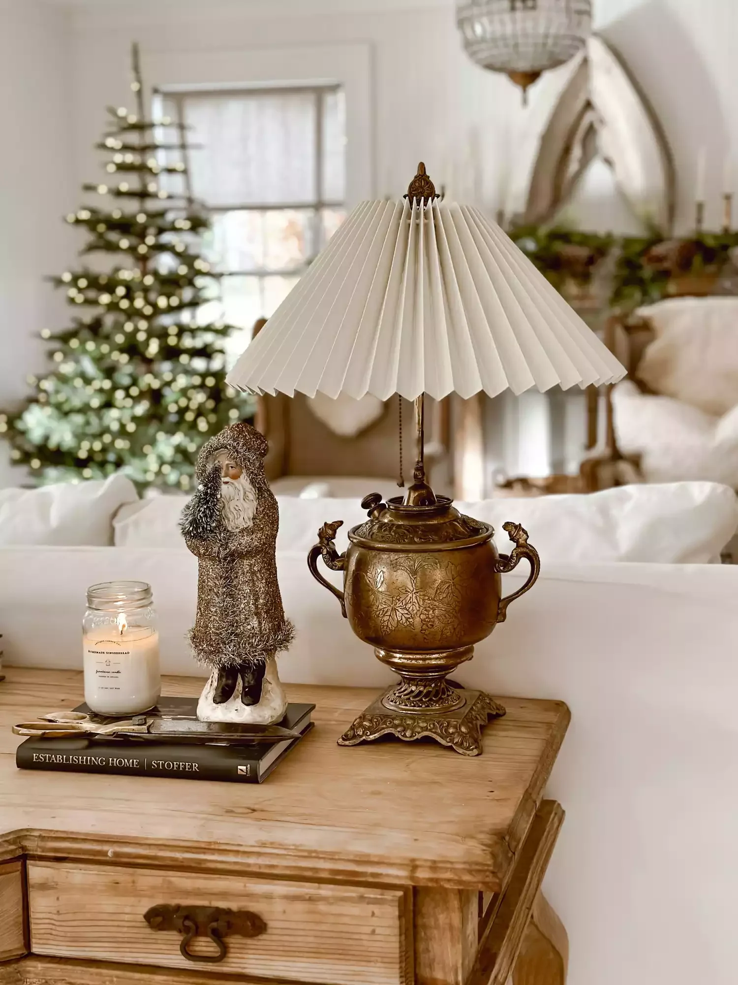 115 Stunning Christmas Decorating Ideas to Transform Your Home This Holiday Season Decorate the Sofa Table