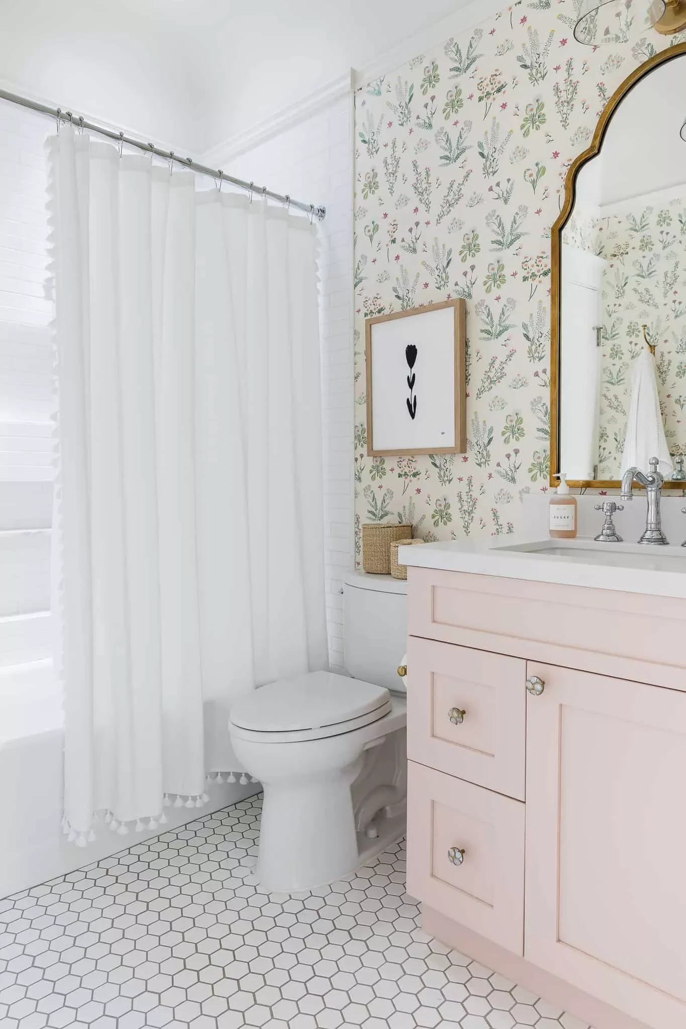 39 Stunning Bathroom Wallpaper Ideas That Will Transform Your Space 30 Delicate Floral Wallpaper