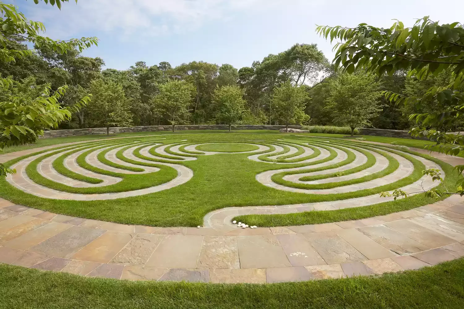 21 Tranquil Zen Garden Ideas That Will Transform Your Outdoor Space Design a Labyrinth