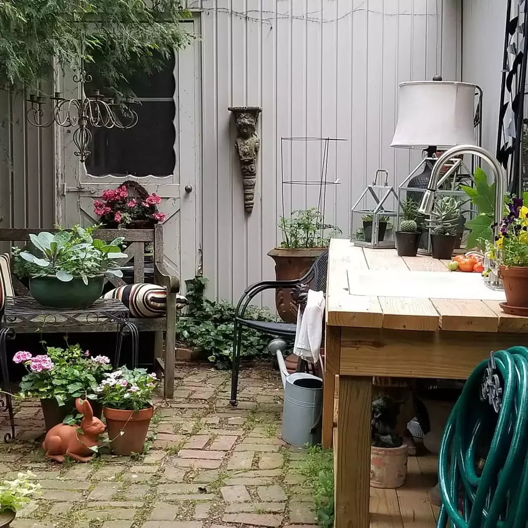 12 Brilliant Outdoor Sink Ideas That Will Transform Your Backyard 8 Design an Outdoor Nook