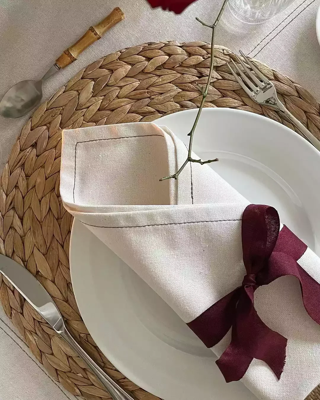 14 Stunning Christmas Napkin Folding Techniques to Transform Your Holiday Table 4 Diamond Pouch for Christmas