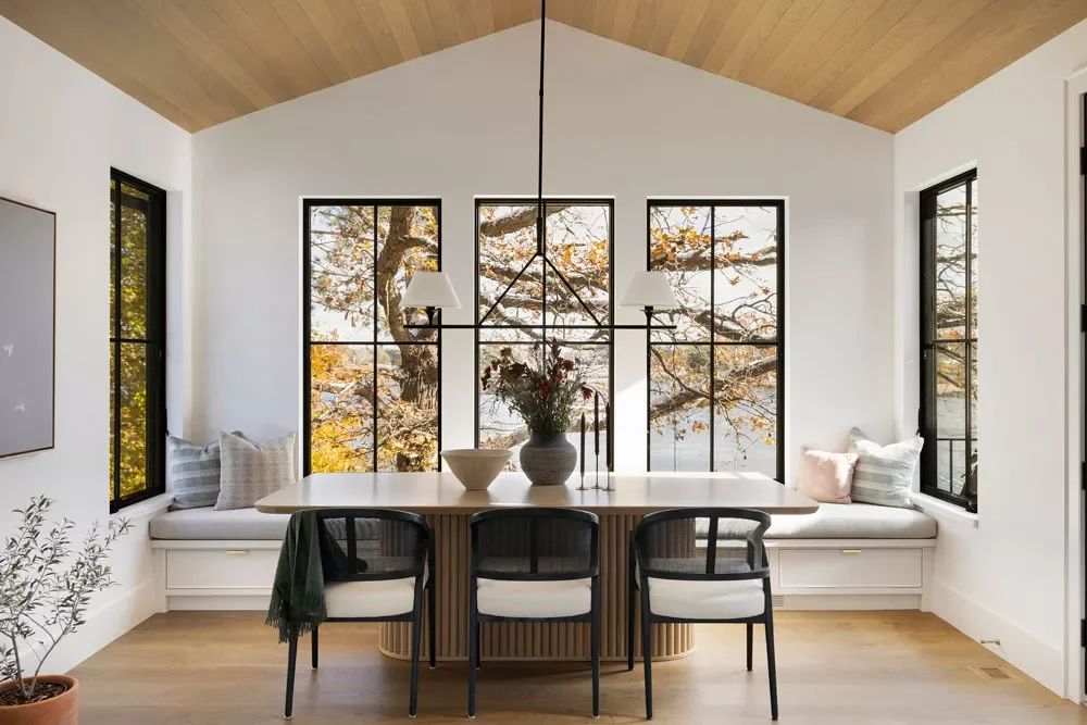 12 Smart Designer Strategies to Make Your Dining Room Look Spacious and Bright Dining Room With Window Seat