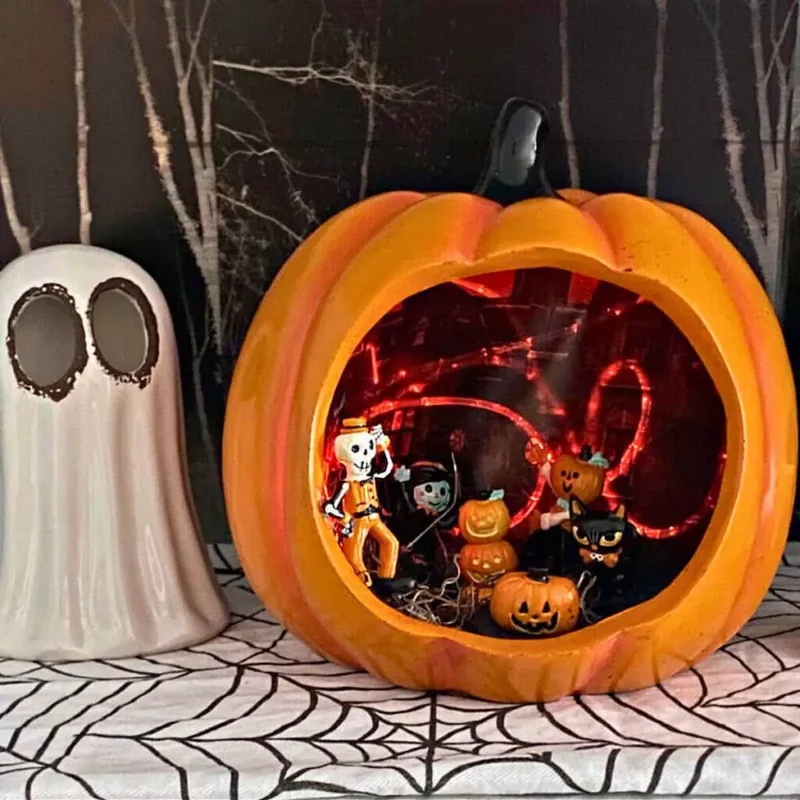 90 Creative Halloween Pumpkin Decorating Ideas to Try This Season 21 Diorama Pumpkin