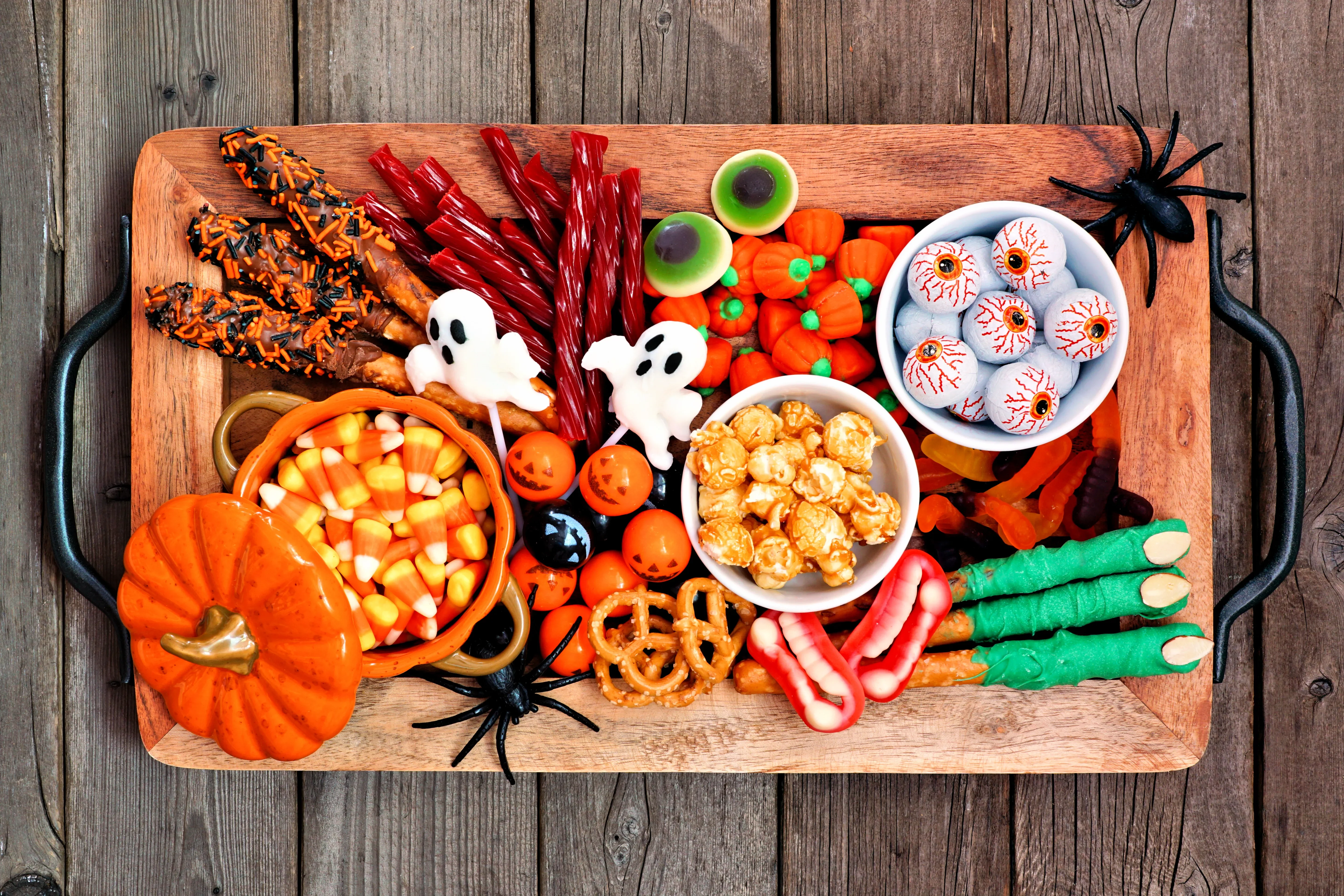 23 Spooky Halloween Charcuterie Board Ideas to Inspire You 8 Dipped Pretzel Board