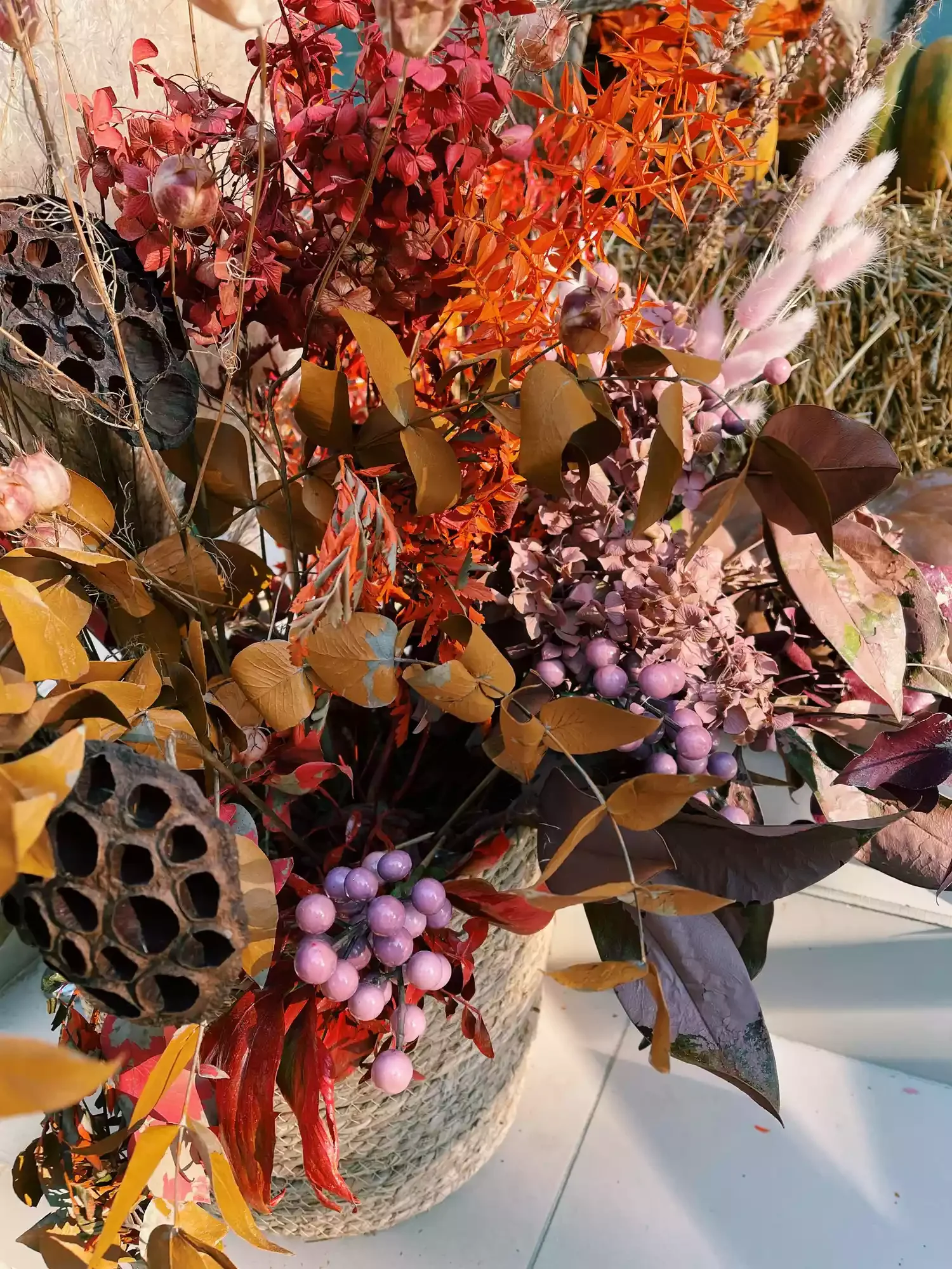 30 Stunning Fall Decor Ideas to Transform Your Outdoor Space Into an Autumn Paradise 22 Display Dried Flowers
