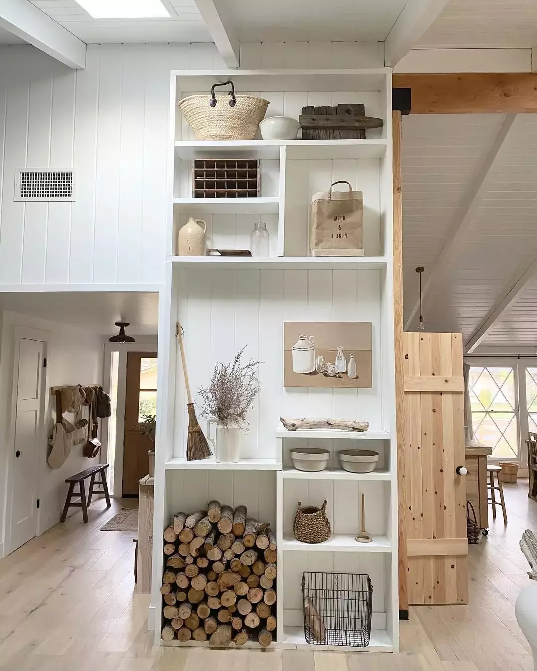 20 Brilliant Living Room Storage Solutions That Keep Your Space Beautiful Display Fireplace Wood