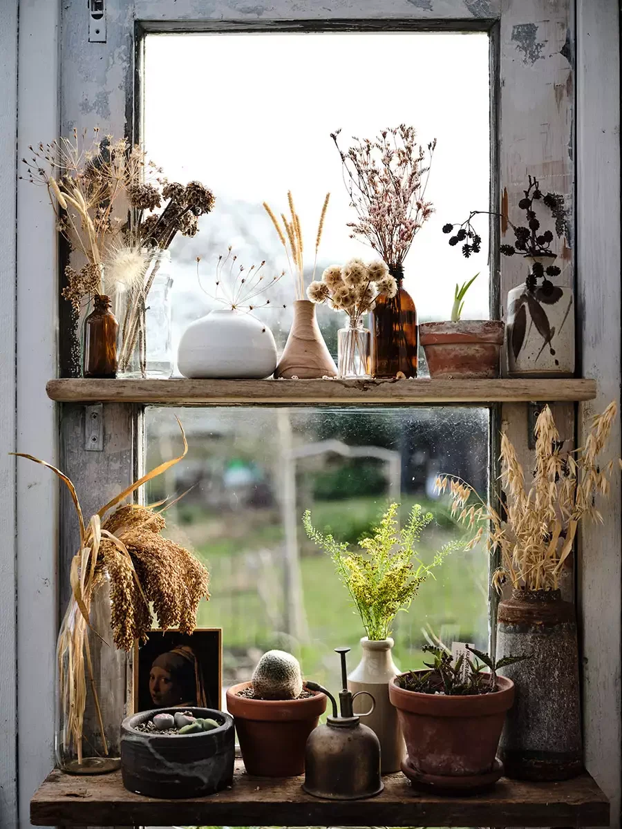 45 Shelf Styling Ideas That'll Transform Your Space Like a Design Pro 13 Display Preserved Flowers