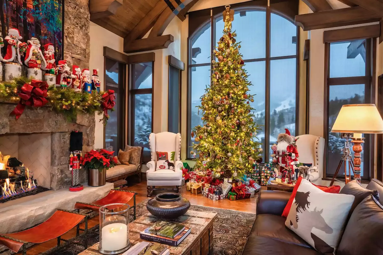 50 Christmas Decorating Ideas That Create a Designer Wonderland Display a Collection