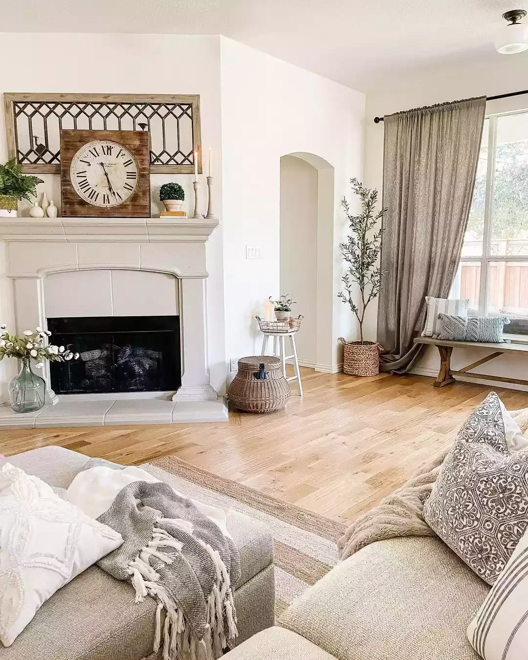 51 Creative Fireplace Mantel Decorating Ideas That Will Transform Your Living Space 23 Display a Decorative Clock
