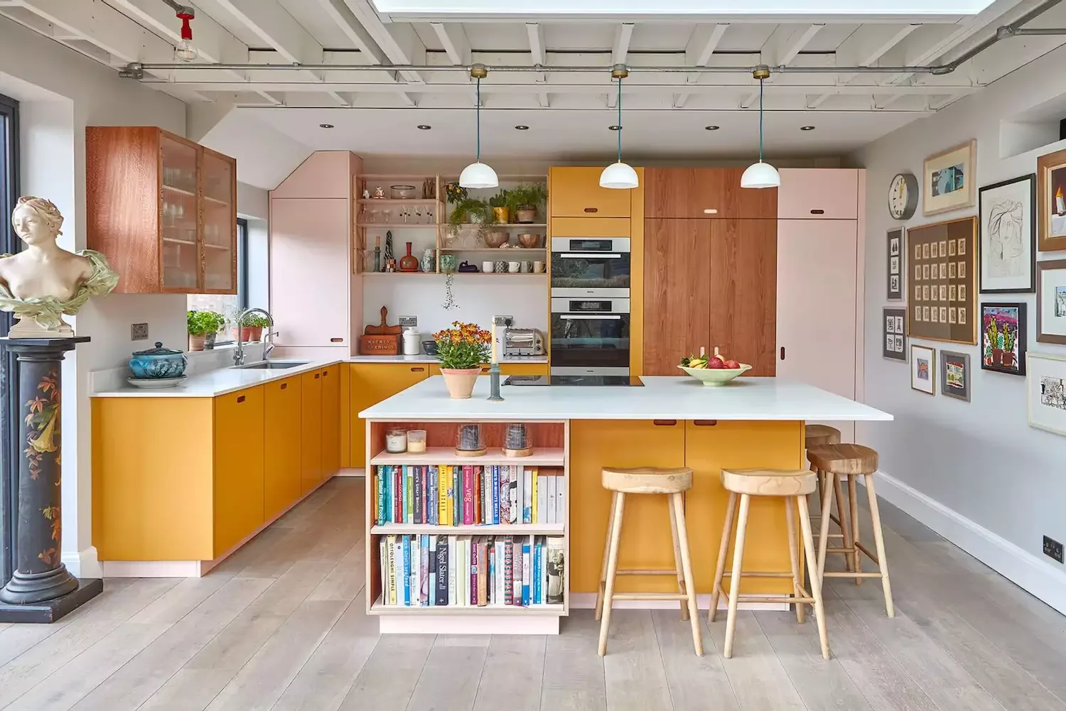 36 Eclectic Kitchen Ideas That Create Character Yet Stay Timeless Display a Sculpture