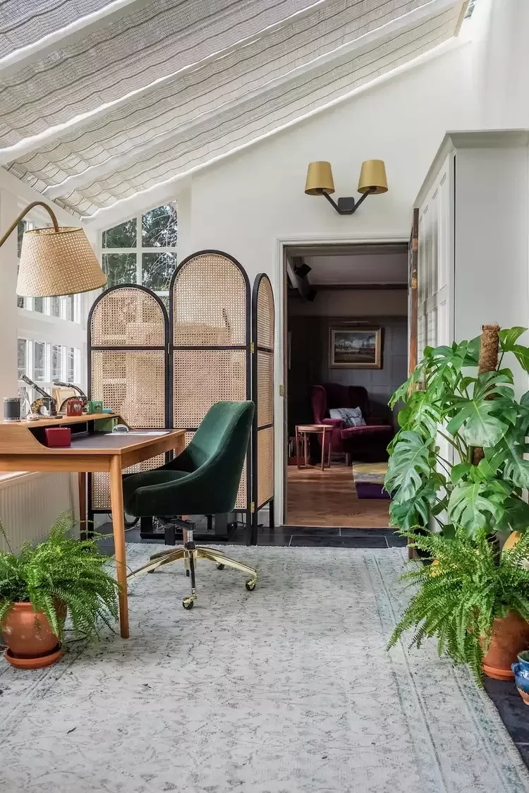 45 Creative Home Office Decorating Ideas That Transform Your Workspace Divide Space With a Screen