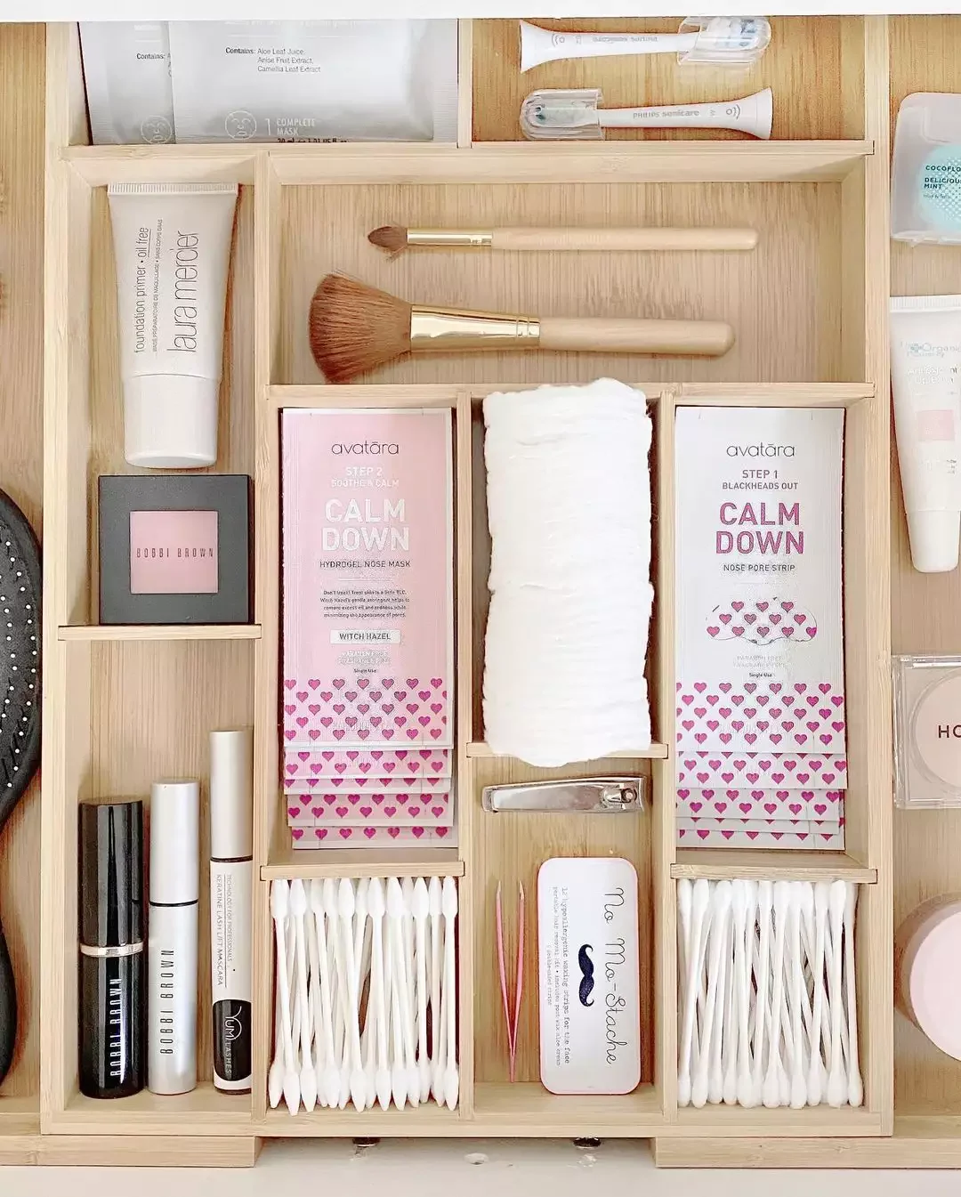 35 Brilliant Bathroom Organization Ideas That Will Transform Your Space Instantly Divide Vanity Drawers Into Sections