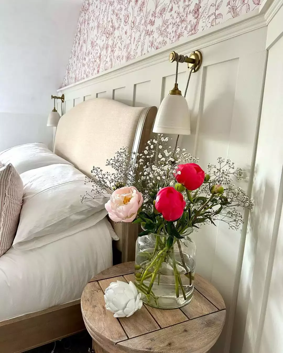 34 Dreamy Cottagecore Bedroom Ideas That Will Make You Want to Redecorate Tonight 7 Don
