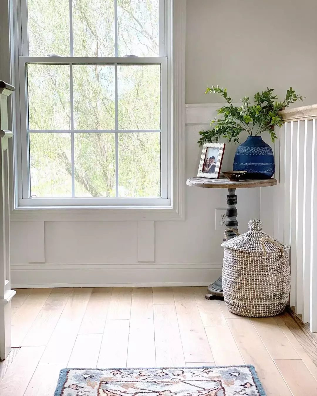 24 Creative Staircase Landing Decorating Ideas to Transform Your Space 21 Don