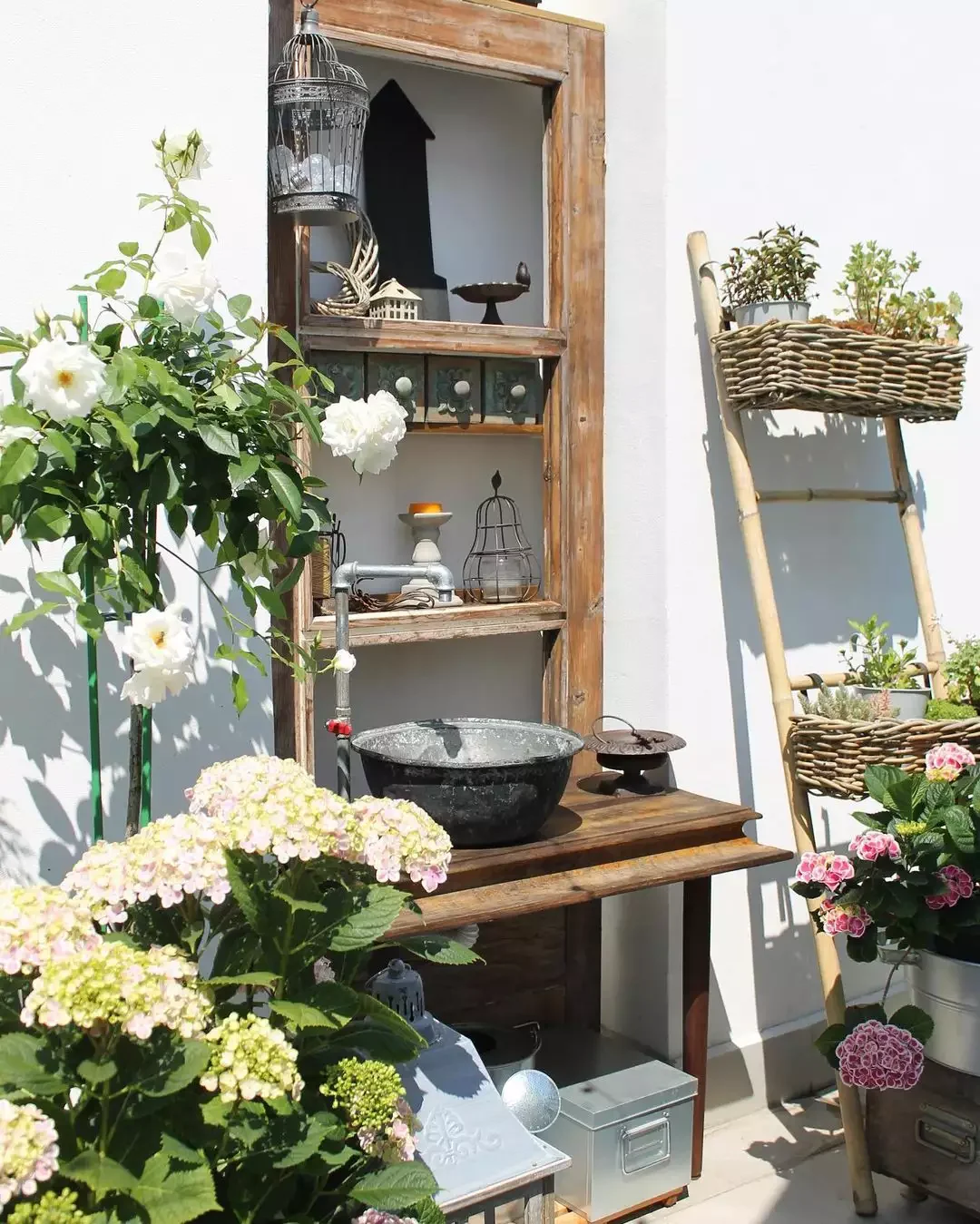 12 Brilliant Outdoor Sink Ideas That Will Transform Your Backyard 1 Don