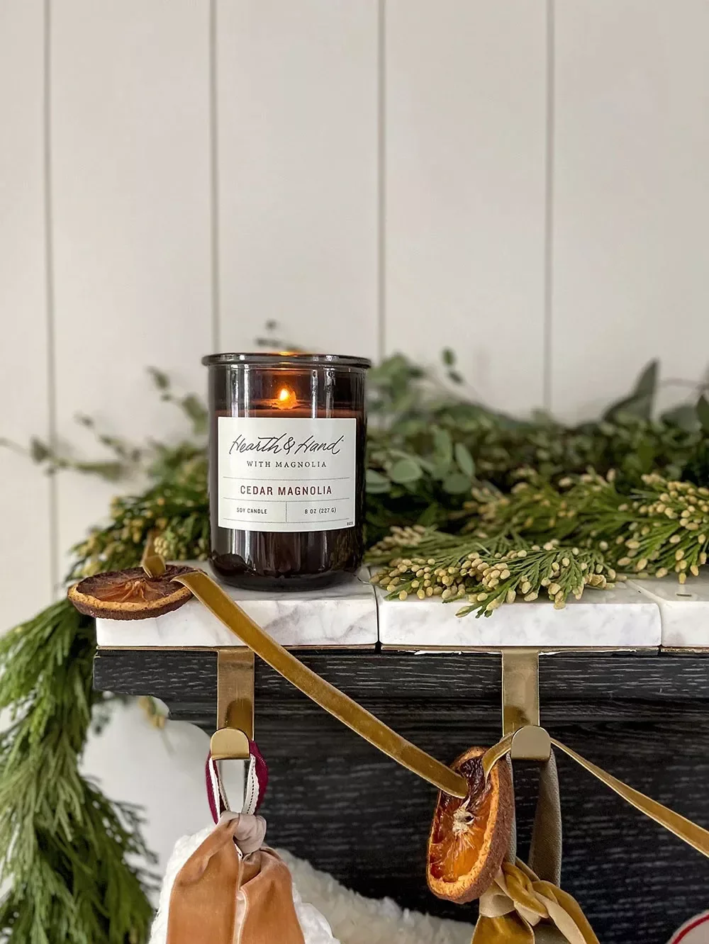 32 Stunning Christmas Wall Decorating Ideas to Transform Your Home Into a Holiday Haven 16 Dried Orange Garland