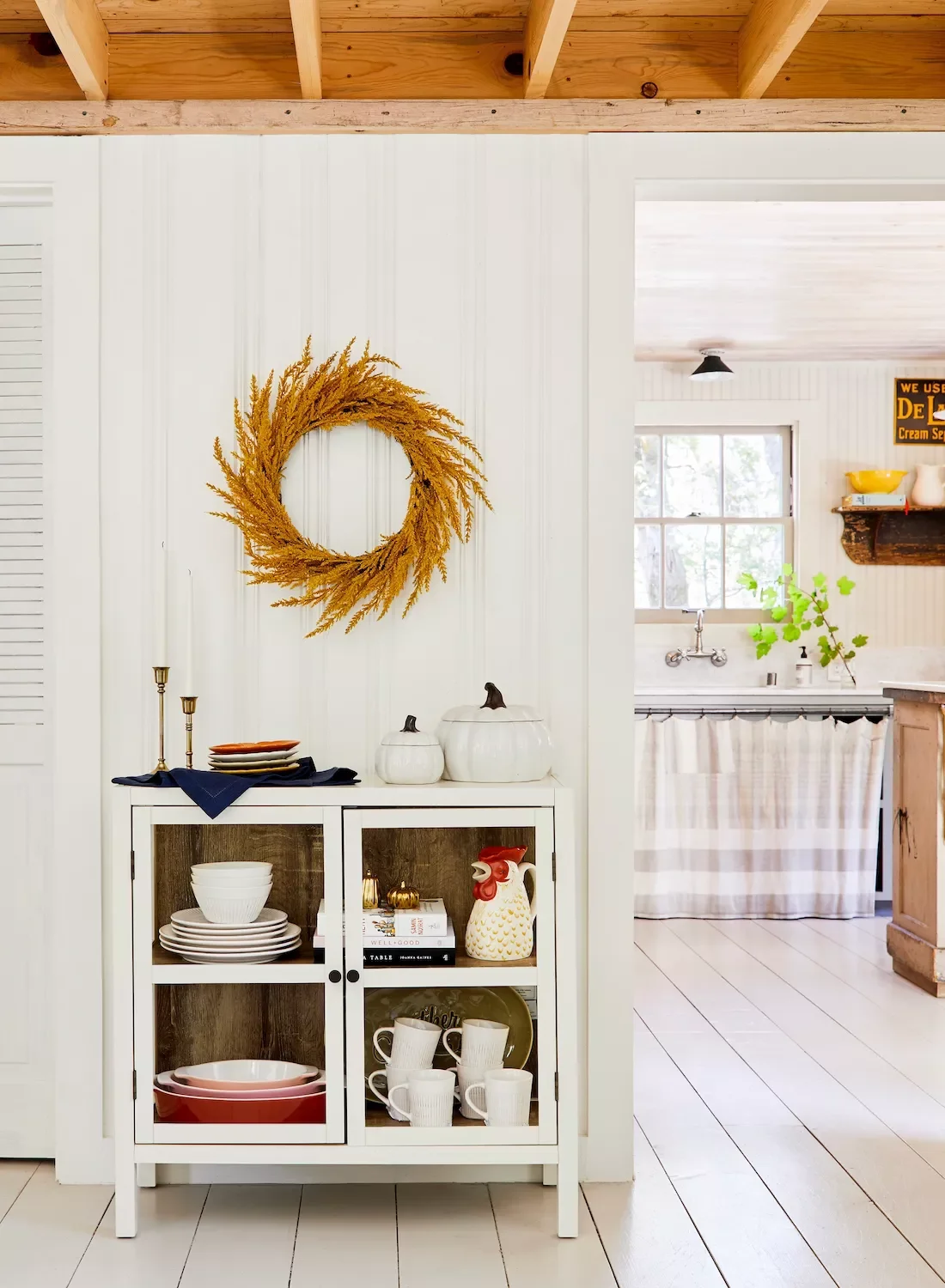 66 Beautiful Fall Wreath DIY Ideas to Welcome Autumn Into Your Home 17 Dried Wheat Wreath