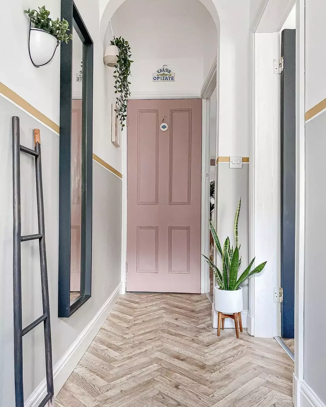 30 Stunning Door Paint Colors That Will Transform Your Home 25 Dusty Rose