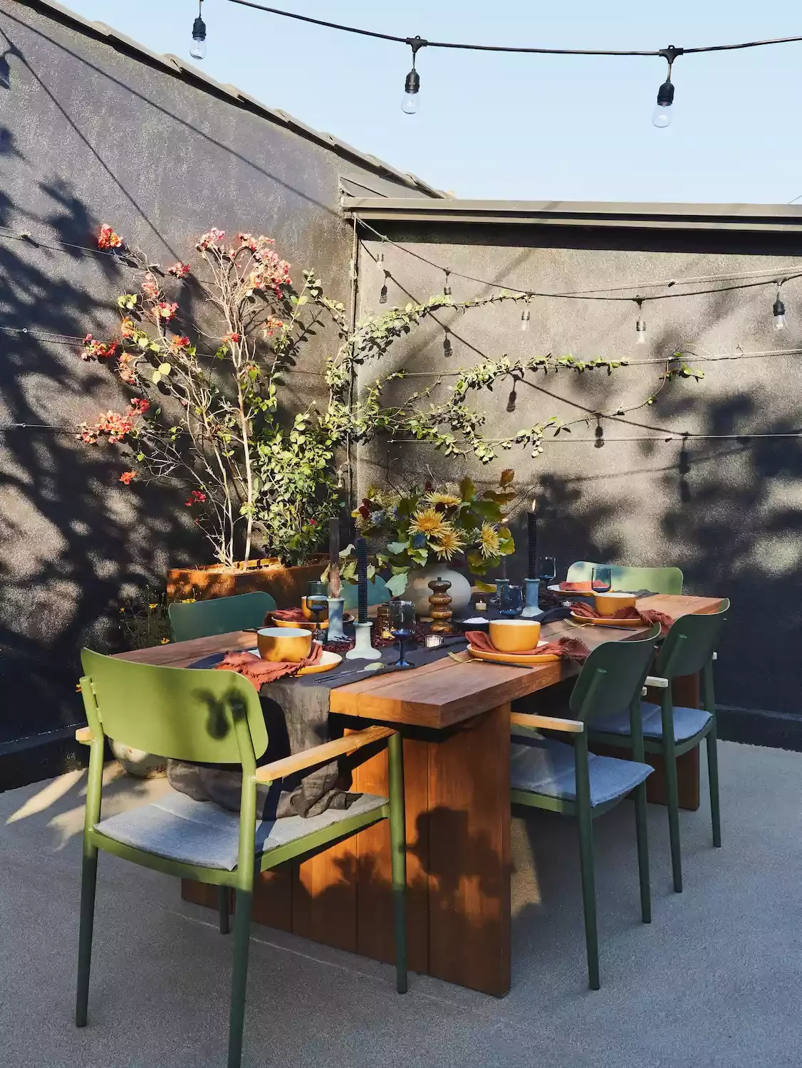 34 Stunning Tablescape Ideas to Transform Your Dining Experience All Year Long Earth Tone Tablescape