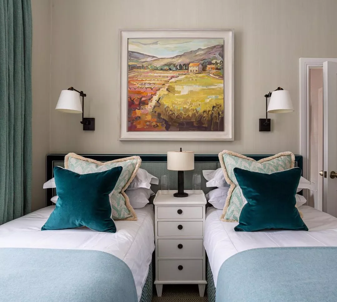 32 Stunning Teal Bedroom Designs That Will Transform Your Space 23 Ease Into Teal With Pillows