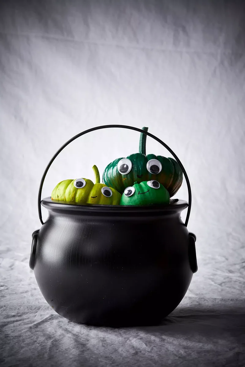 46 Creative Pumpkin Painting Ideas for Fall Home Decor 9 Easy Monster Pumpkins