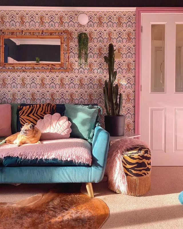 27 Beautiful Pink Room Designs That Will Transform Your Home 21 Eclectic Pink Room
