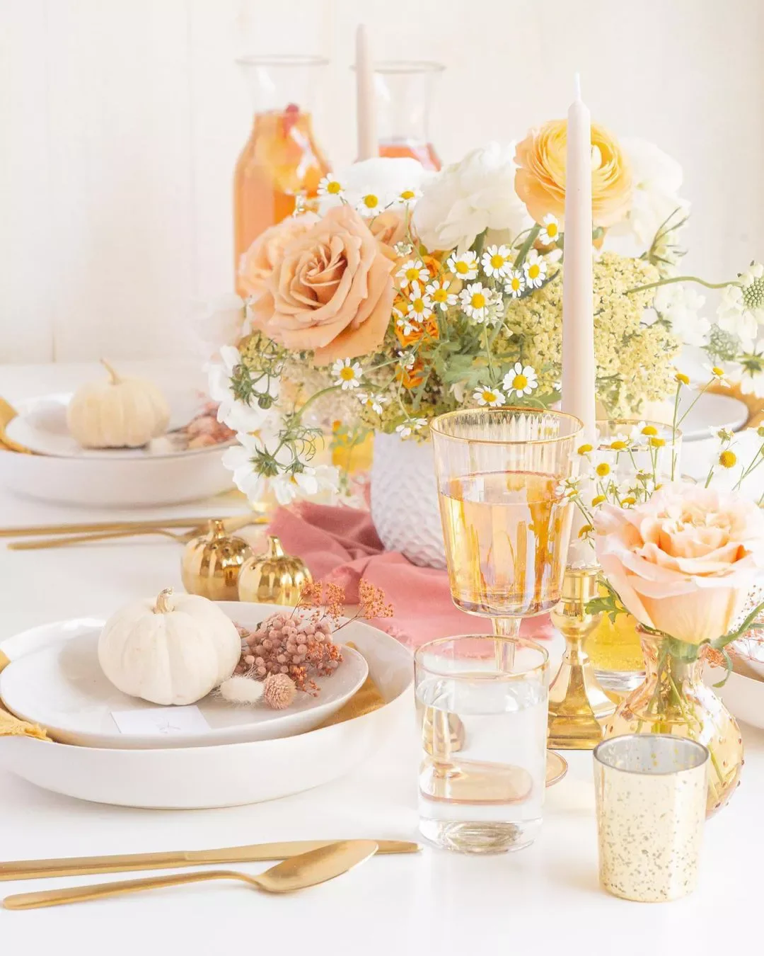 62 Stunning Thanksgiving Table Ideas That Will Wow Your Guests 47 Elegant Thanksgiving Table
