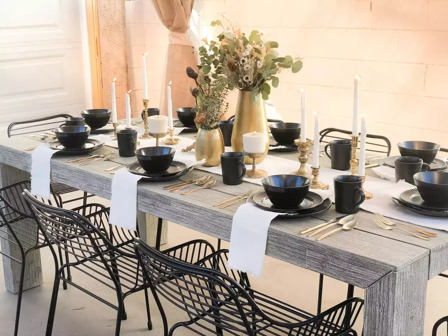 78 Beautiful Fall Table Decorating Ideas to Transform Your Seasonal Celebrations 12 Elevate Patio Dining