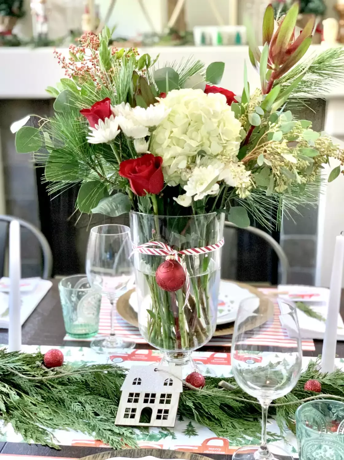 50 Festive Christmas Party Decorating Ideas Your Guests Will Absolutely Adore 27 Embellish a Vase
