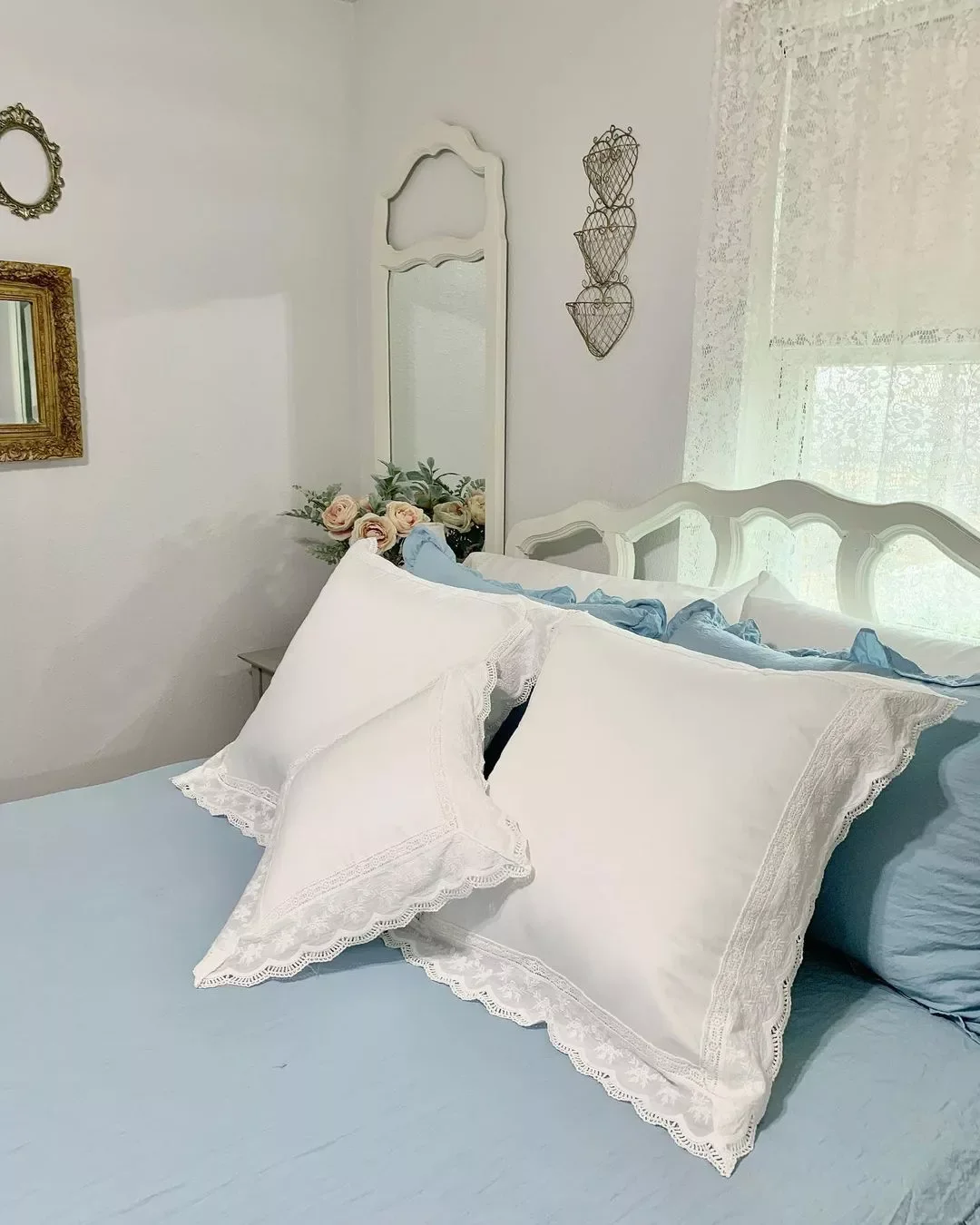 30 Cozy Bedding Ideas to Transform Your Bedroom Into a Dreamy Retreat 22 Embrace Elegance
