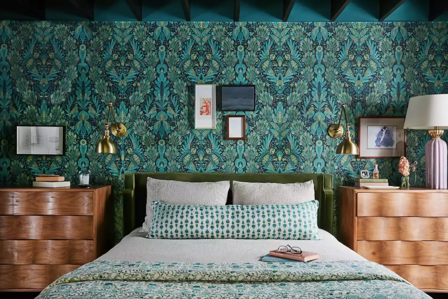77 Bedroom Design Ideas That Perfectly Balance Personal Style and Sophistication Embrace Maximalism