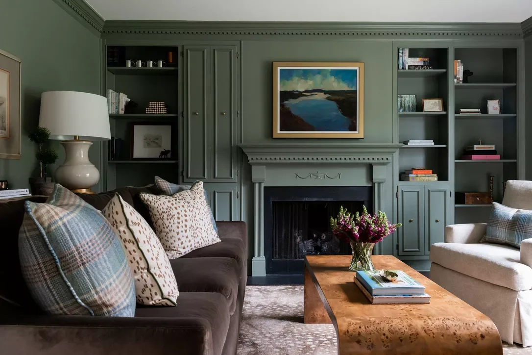 30 Stunning Dark Brown Sofa Living Room Ideas You'll Love 21 Embrace Some Animal Print