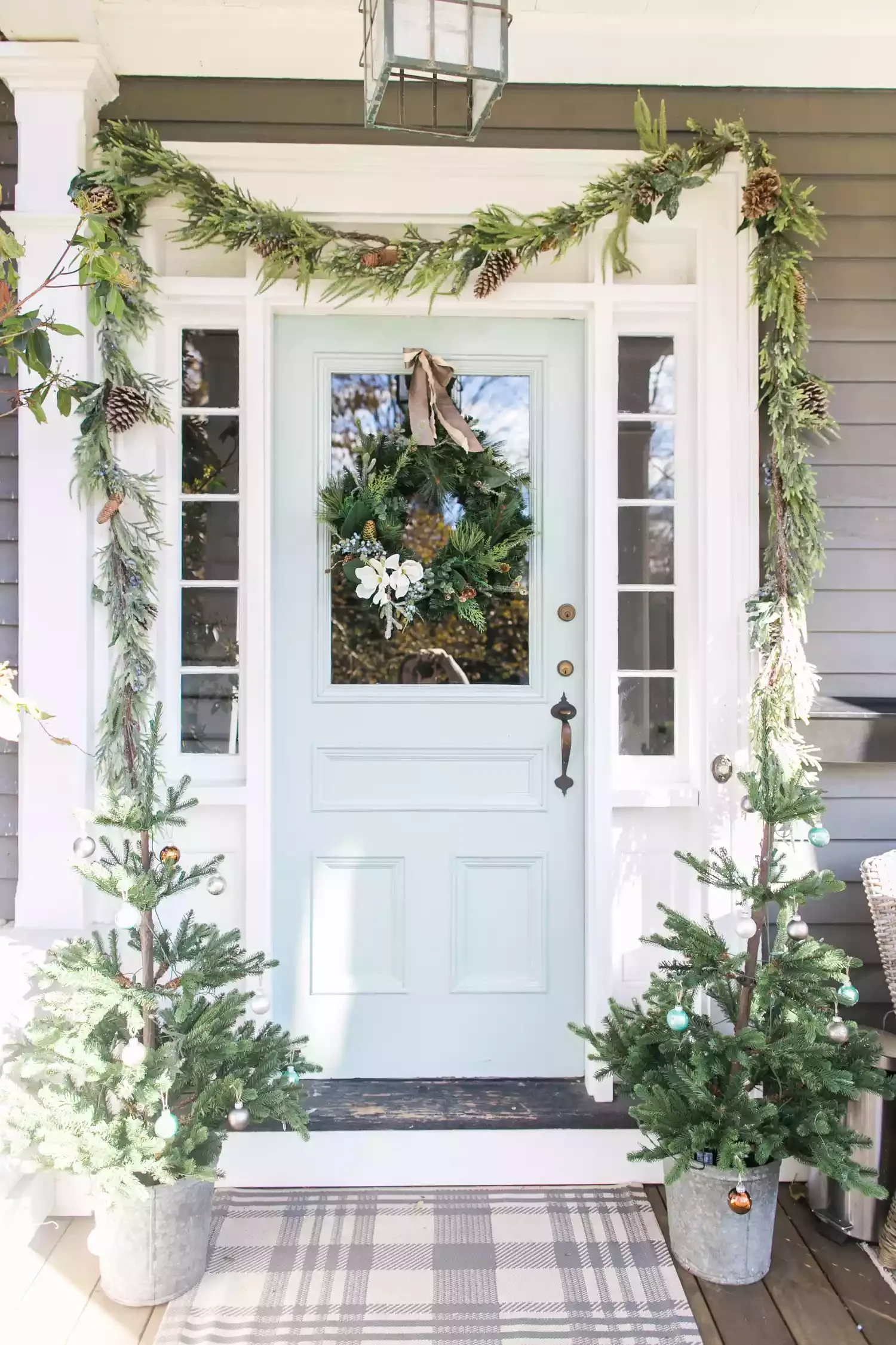 57 Stunning Outdoor Christmas Decorating Ideas That Will Transform Your Home's Holiday Curb Appeal 47 Embrace a Coastal Feel