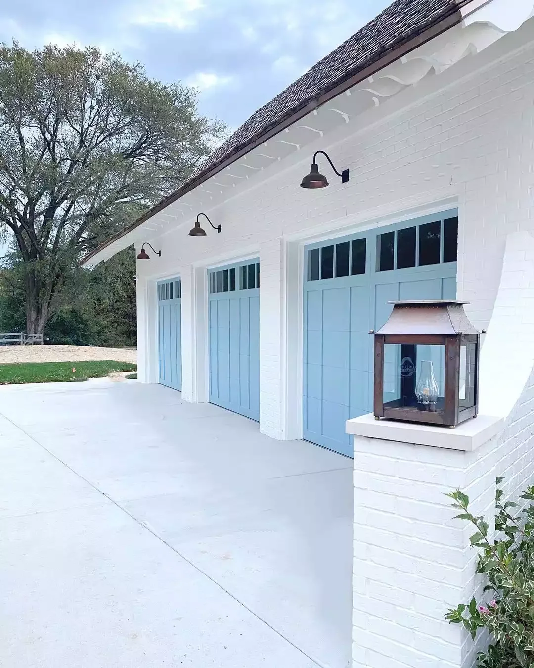 23 Stunning Detached Garage Ideas That Will Transform Your Home's Curb Appeal Embrace a Favorite Color