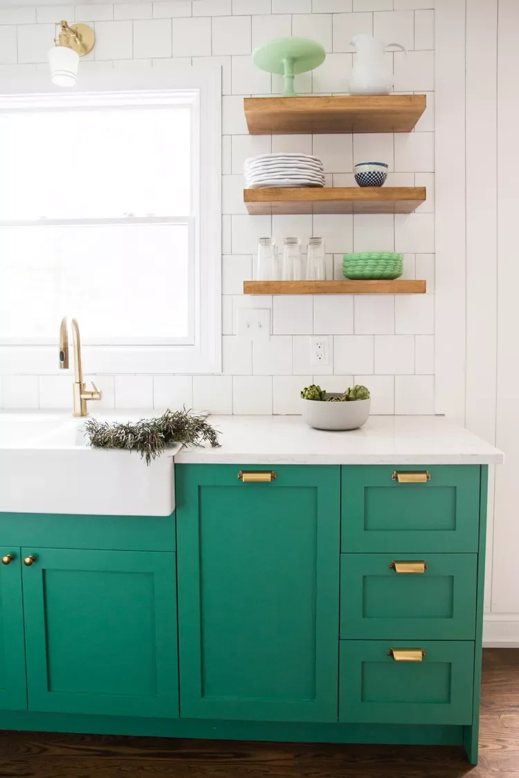 12 Stunning Green Kitchen Paint Ideas That Will Transform Your Space 11 Emerald Green