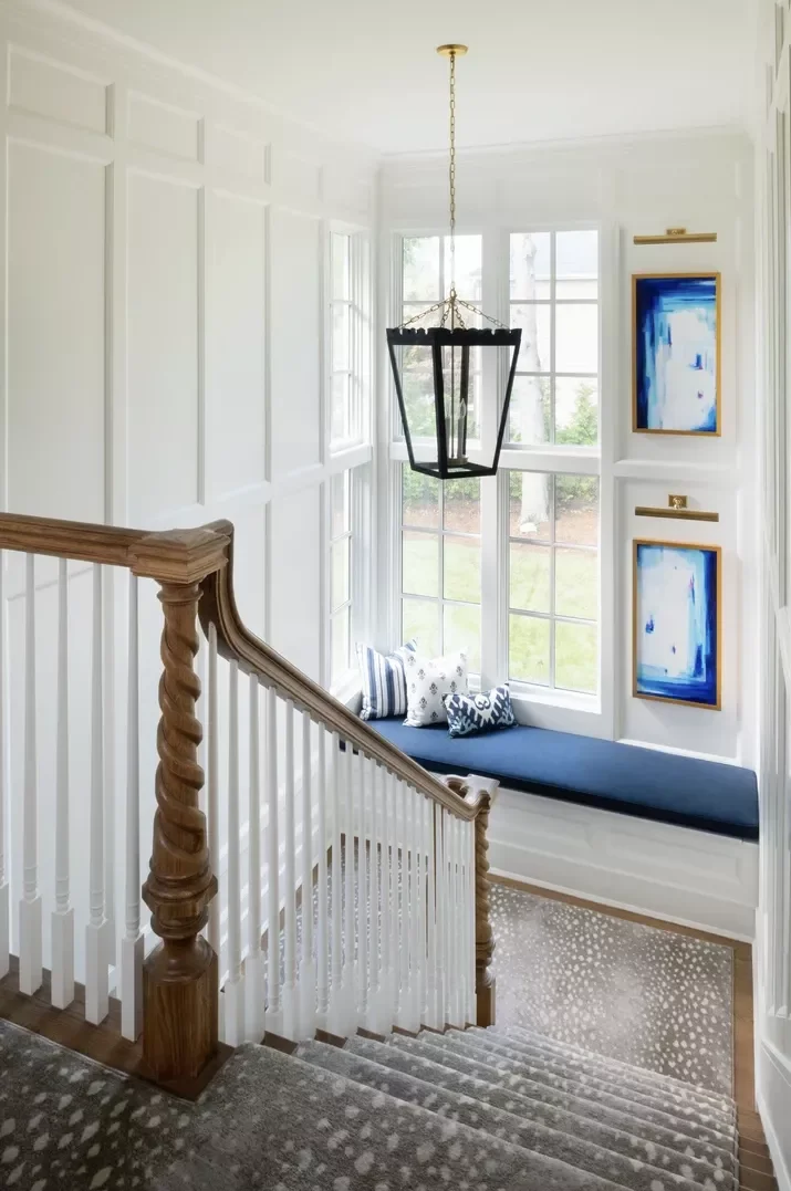 32 Staircase Design Ideas That Transformed Homes This Year Emphasize Landing Heights