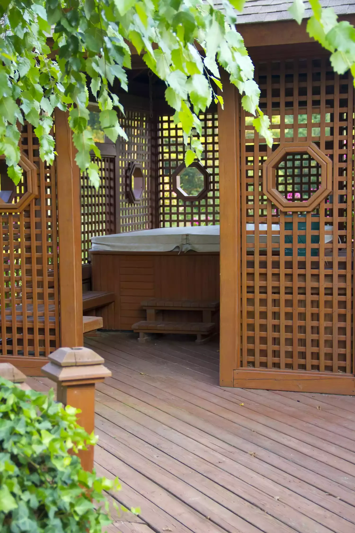 18 Creative Ways to Add Privacy to Your Backyard Hot Tub Retreat 12 Enclosed Gazebo