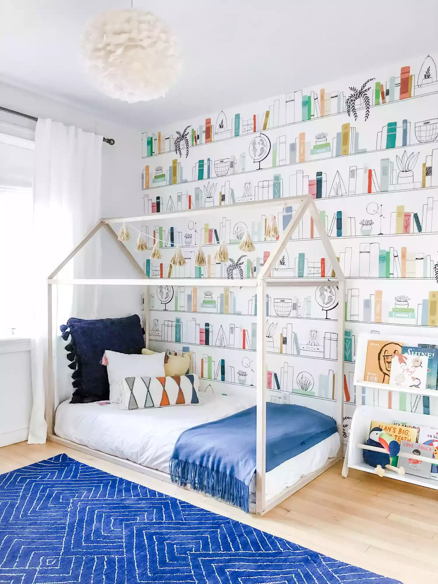 52 Amazing Boys' Bedroom Ideas That Will Make Parents Smile Too 3 Encourage a Love of Reading