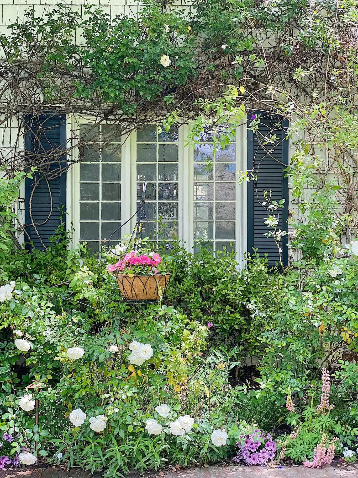 27 Stunning Flower Garden Designs to Transform Your Outdoor Space English Flower Garden